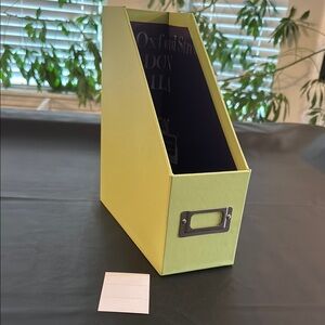 Green Magazine File Holder